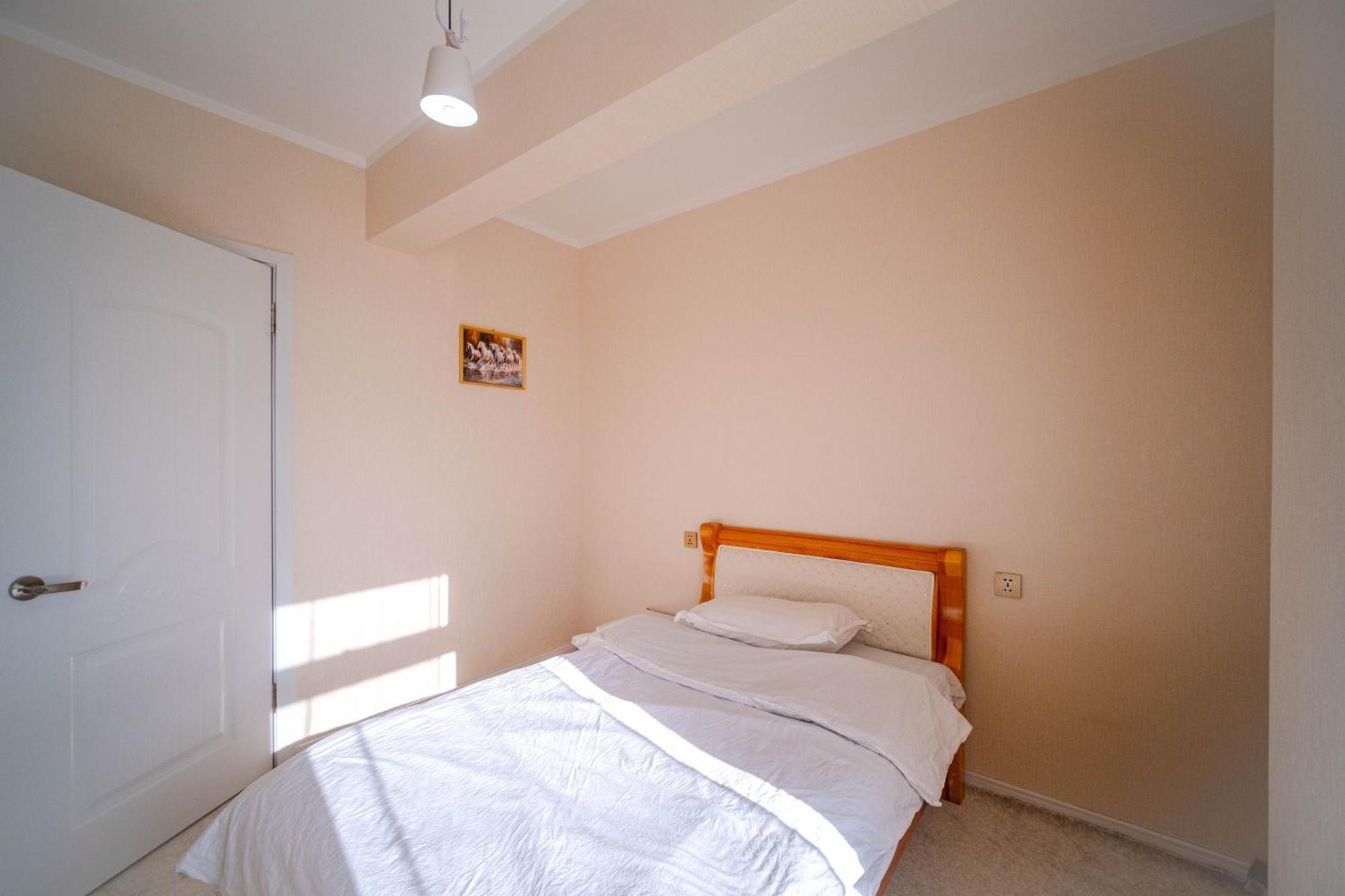 Eagle Town Serviced Apartment Ulan Bator Exteriör bild