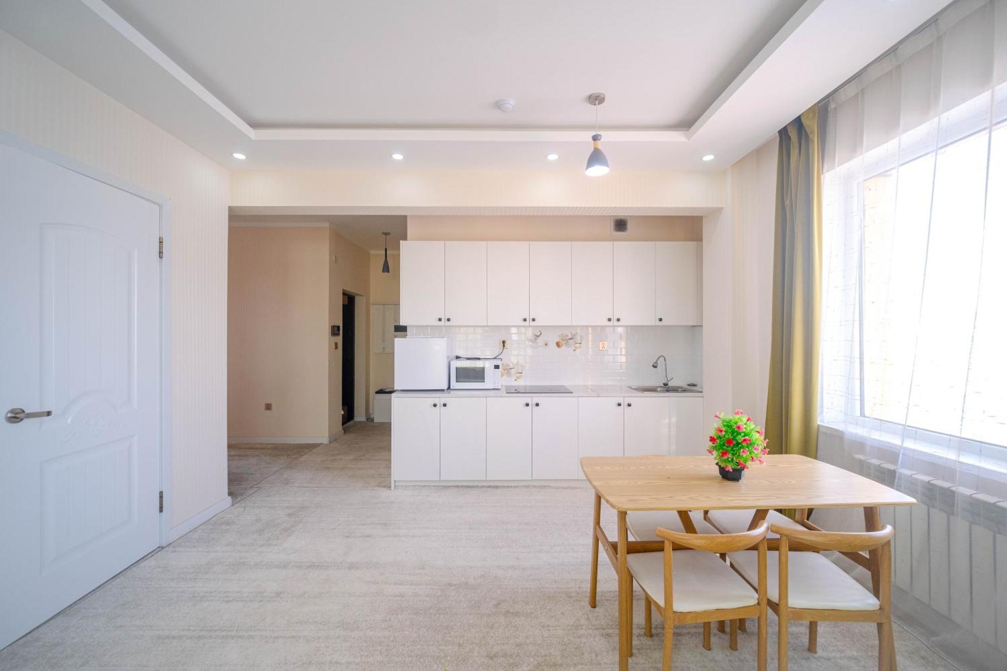 Eagle Town Serviced Apartment Ulan Bator Exteriör bild